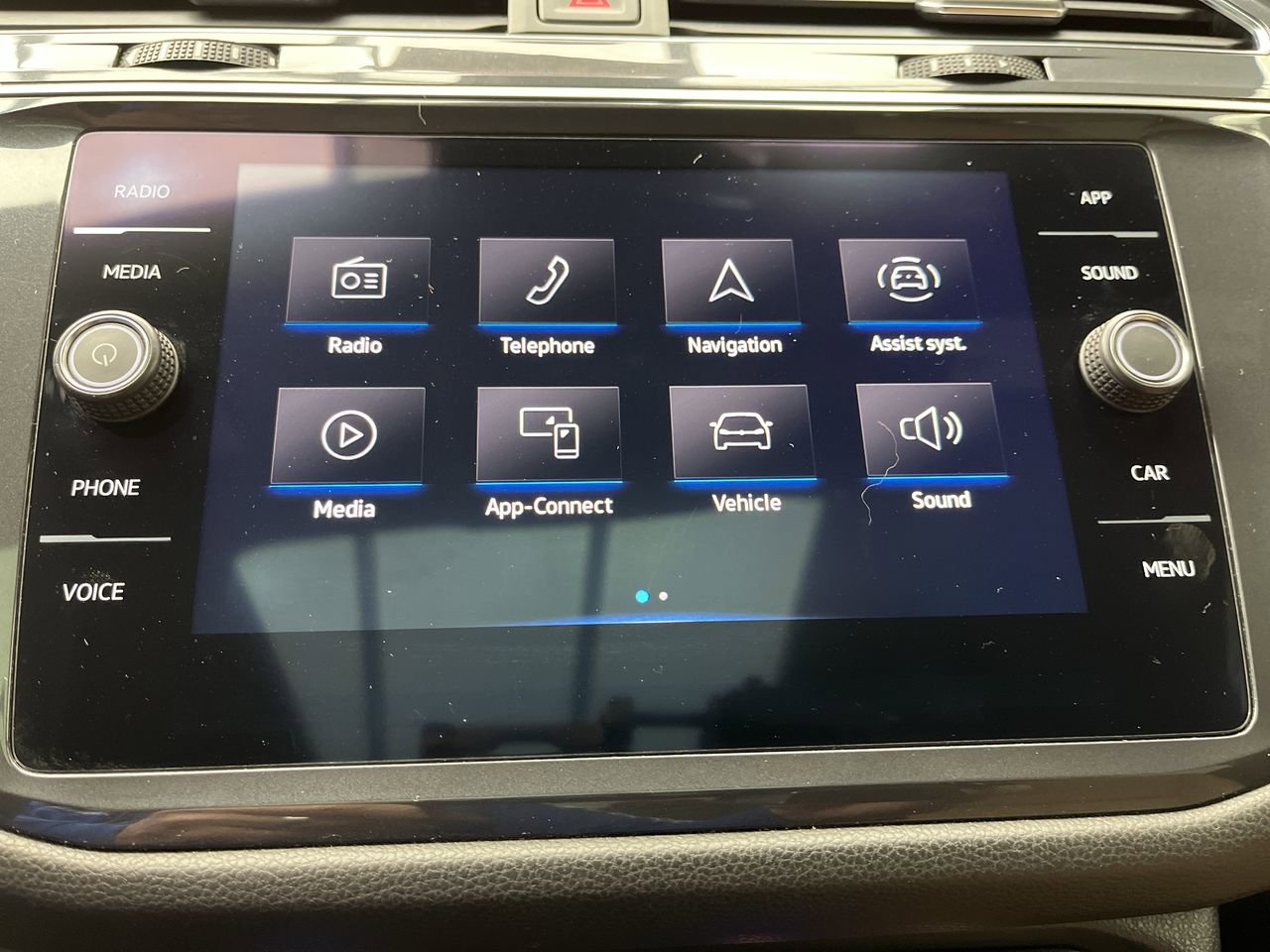 Used 2022 Volkswagen Tiguan SE AWD/4WD image 19