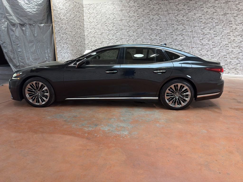 Used 2020 Lexus LS 500 w/ Accessory Package (Z2) image 4
