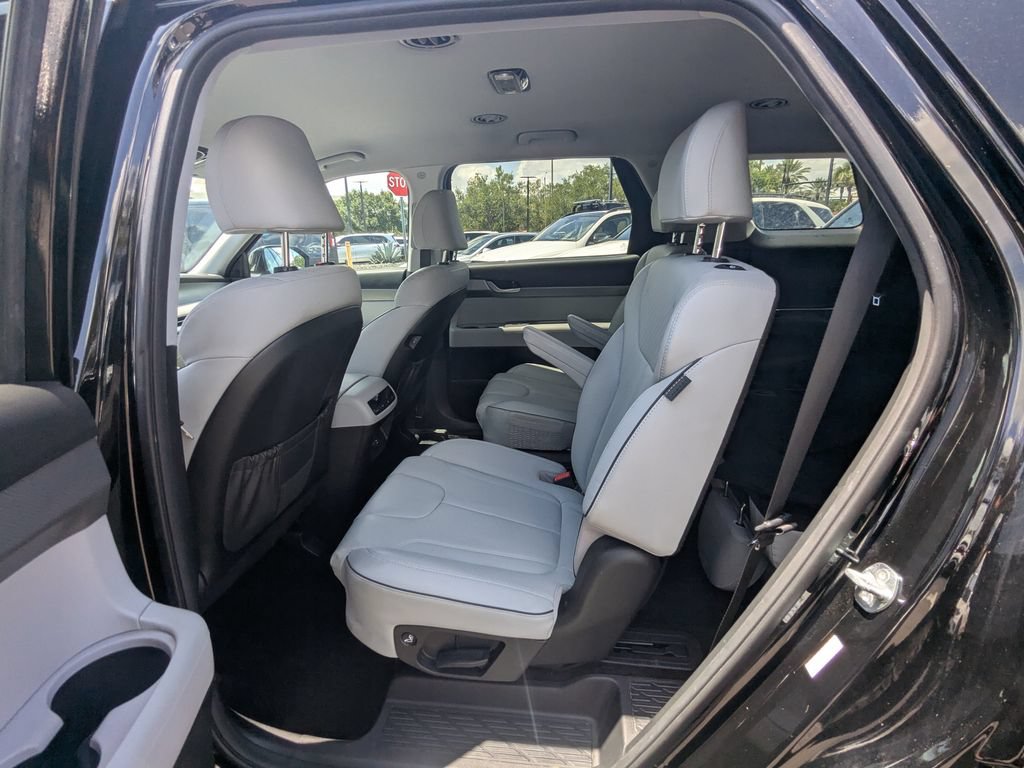 Used 2024 Hyundai Palisade SEL FWD image 20