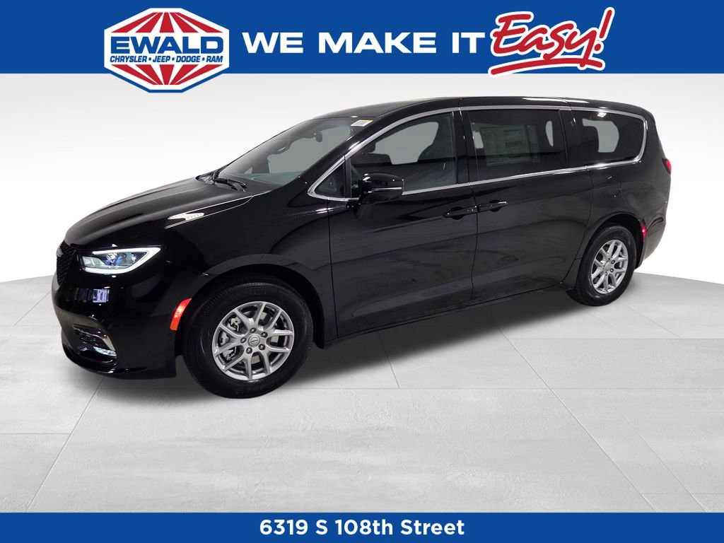 New 2026 Chrysler Pacifica Select FWD image 16