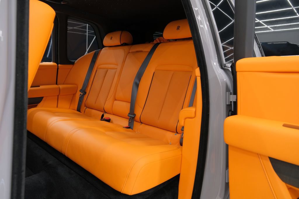 Used 2026 Rolls-Royce Cullinan image 44