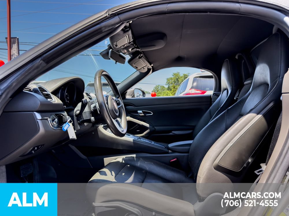 Used 2019 Porsche 718 Boxster RWD image 16