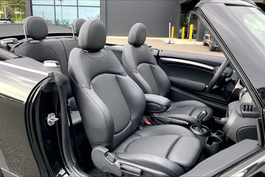 Certified 2024 MINI Cooper S image 8