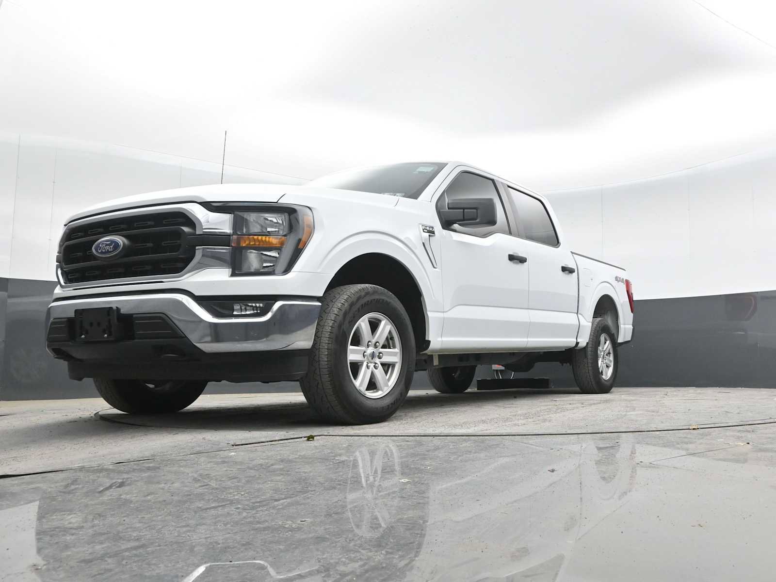 Used 2023 Ford F150 XLT image 40