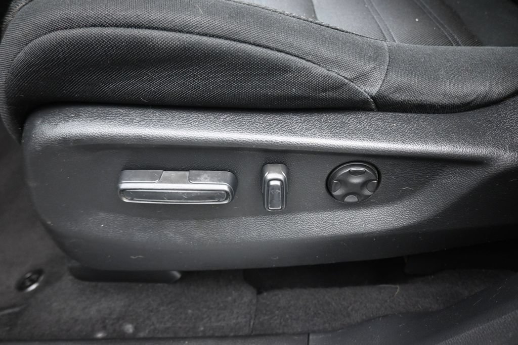 Used 2018 Honda CR-V EX image 12