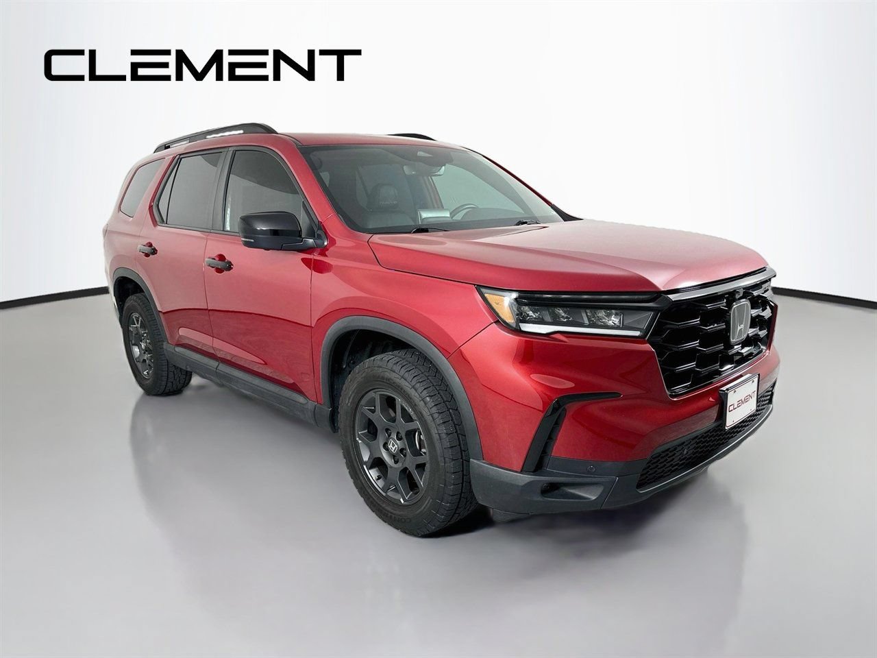 Used 2025 Honda Pilot TrailSport image 5