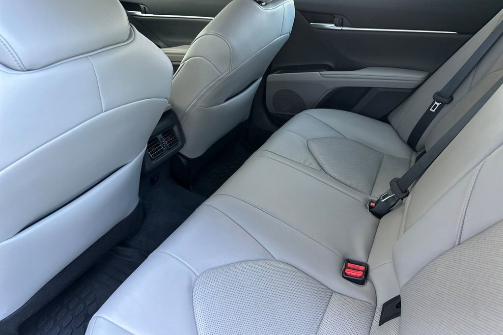 Used 2024 Toyota Camry XLE w/ Navigation Package FWD image 12