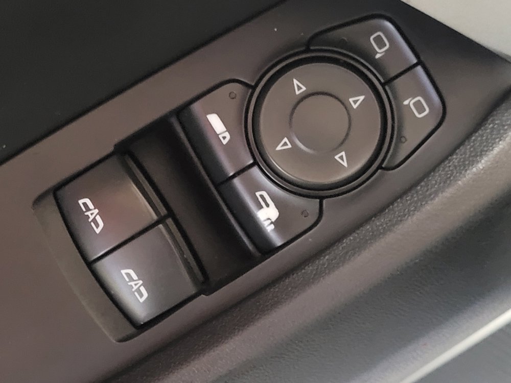 Used 2020 Chevrolet Camaro LT RWD image 27