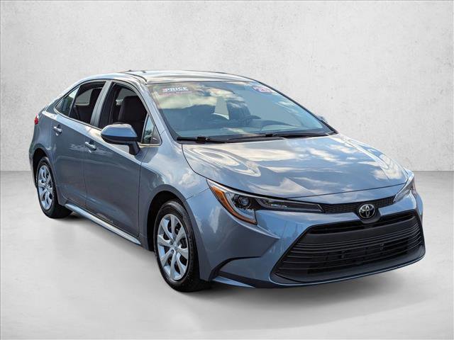 Used 2025 Toyota Corolla LE image 3