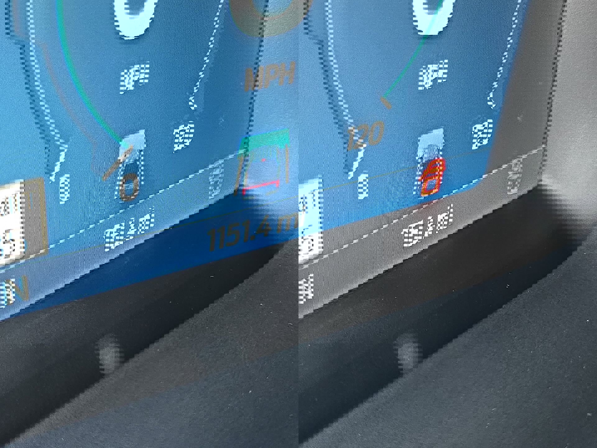 Used 2023 Ford F150 Lightning 4x4 SuperCrew image 16