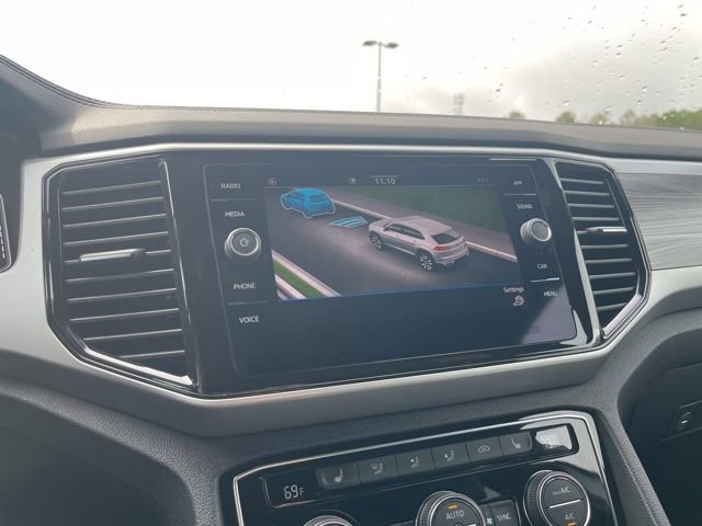 Certified 2022 Volkswagen Atlas Cross Sport SE w/ Panoramic Sunroof Package image 25