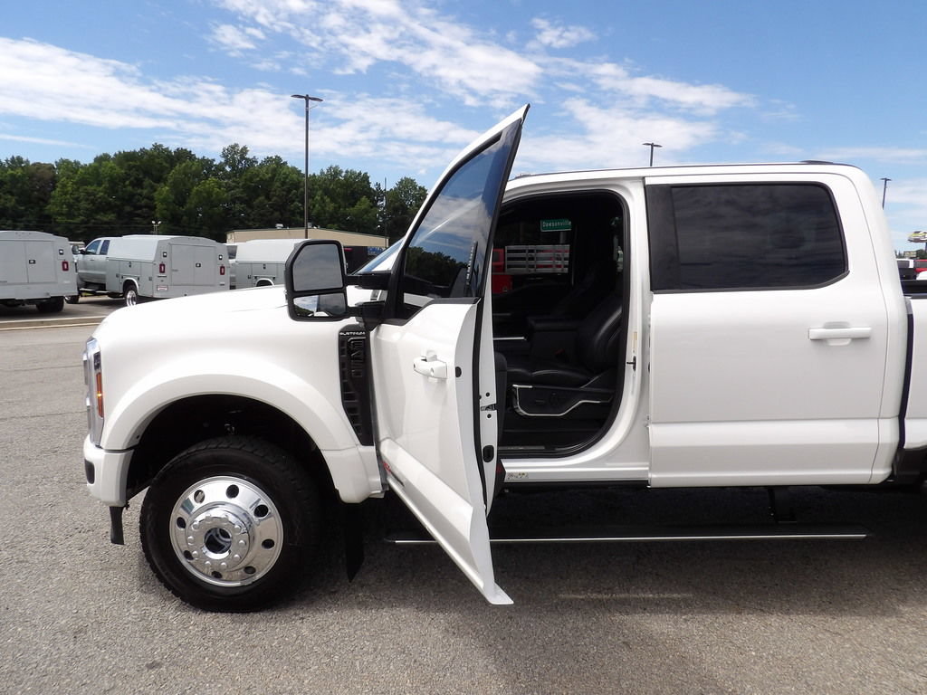 Used 2026 Ford F450 Platinum AWD/4WD image 13