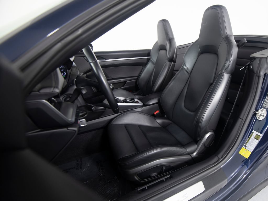 Certified 2022 Porsche 911 Carrera S RWD image 18