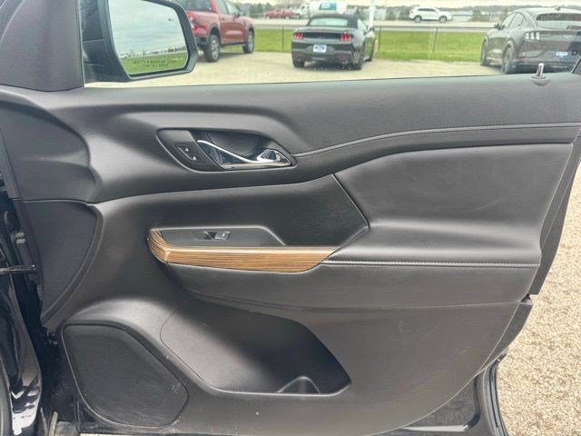 Used 2023 GMC Acadia SLE w/ Driver Convenience Package image 34