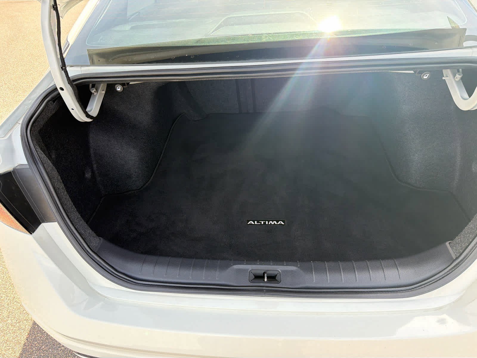 Used 2022 Nissan Altima 2.5 S FWD image 7