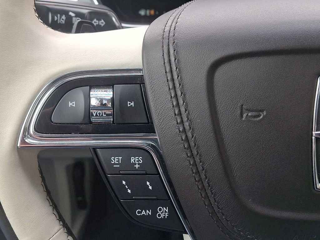 Used 2018 Lincoln Continental Black Label AWD/4WD image 22