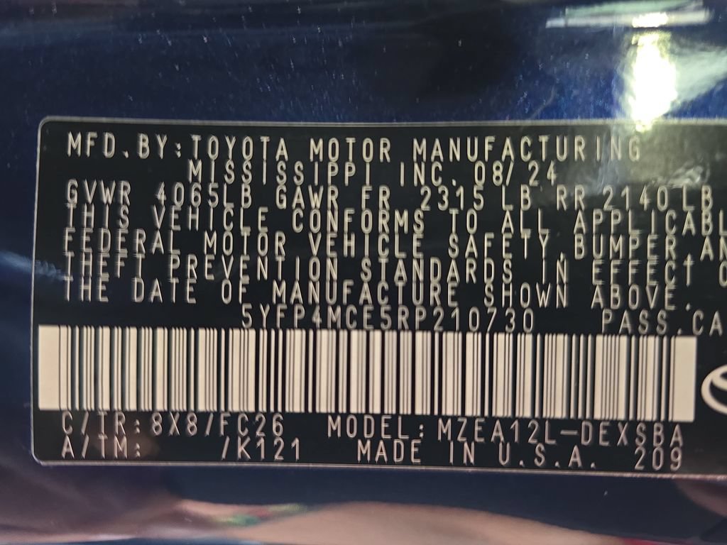 Used 2024 Toyota Corolla SE w/ SE Premium Package FWD image 37