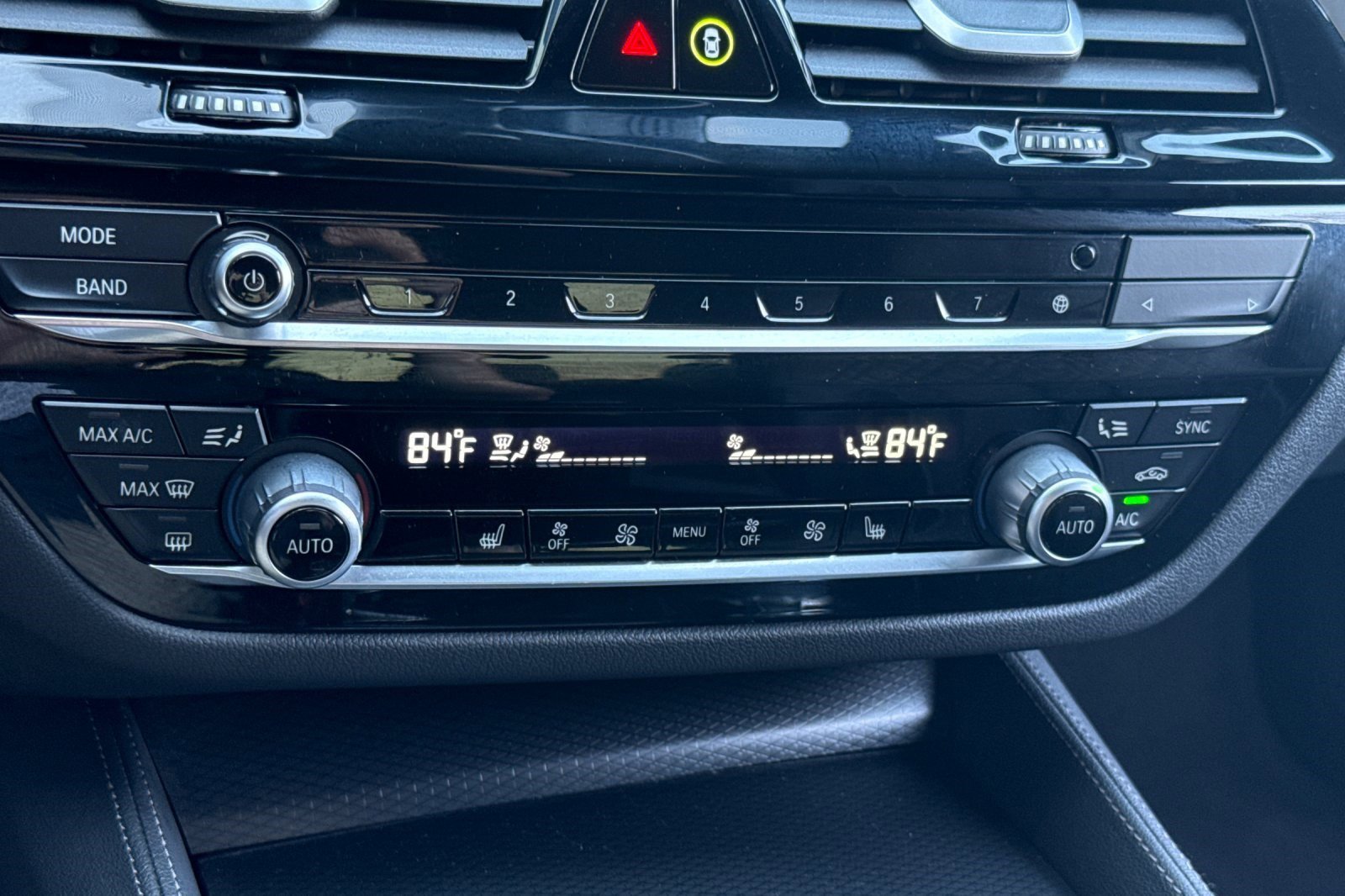 Certified 2023 BMW M550i xDrive image 25