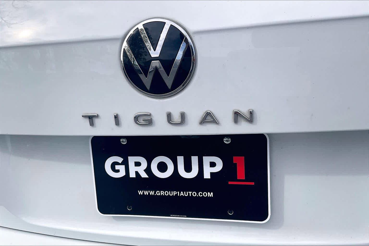 Used 2022 Volkswagen Tiguan SE R-Line AWD/4WD image 32