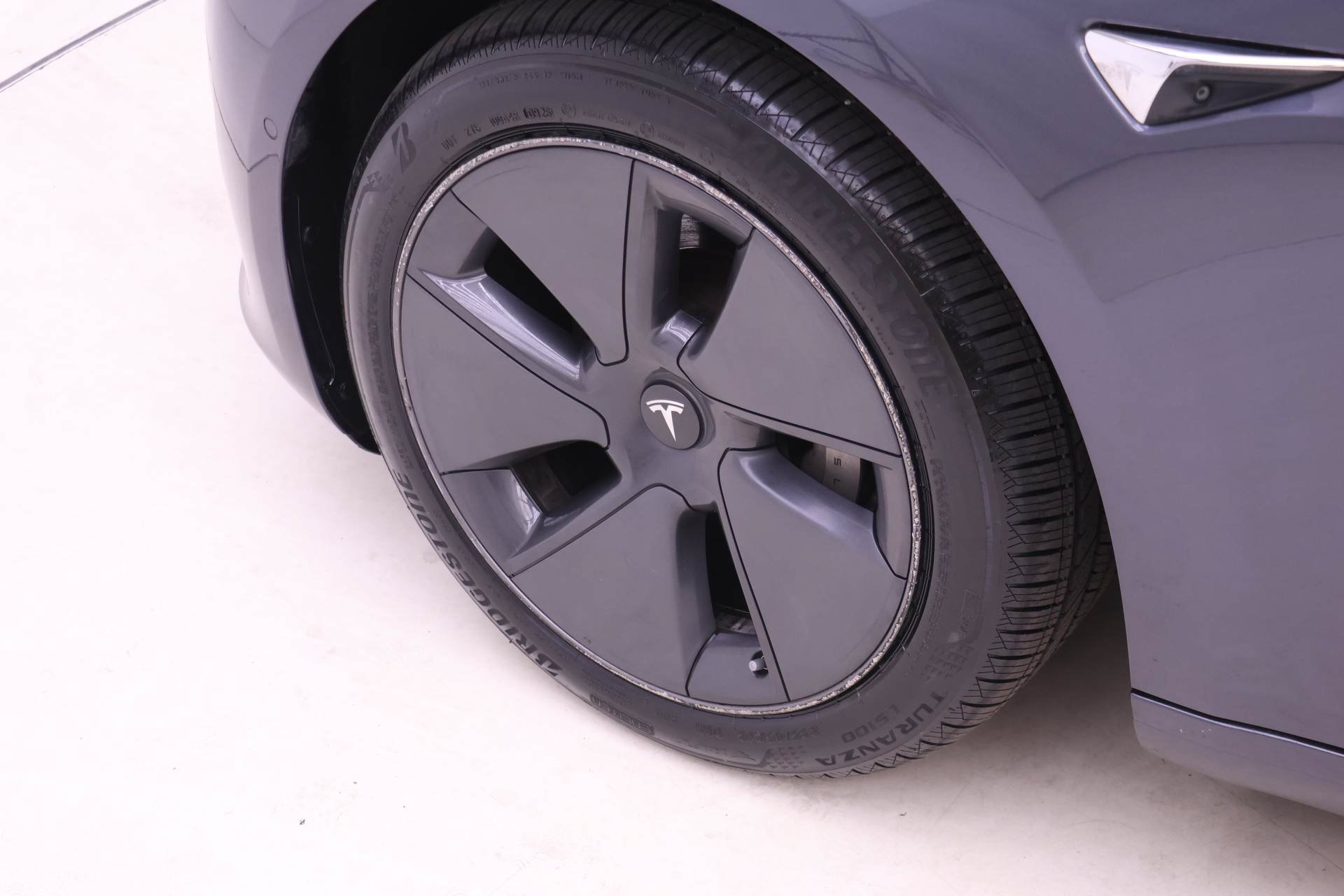Used 2018 Tesla Model 3 Long Range AWD/4WD image 23