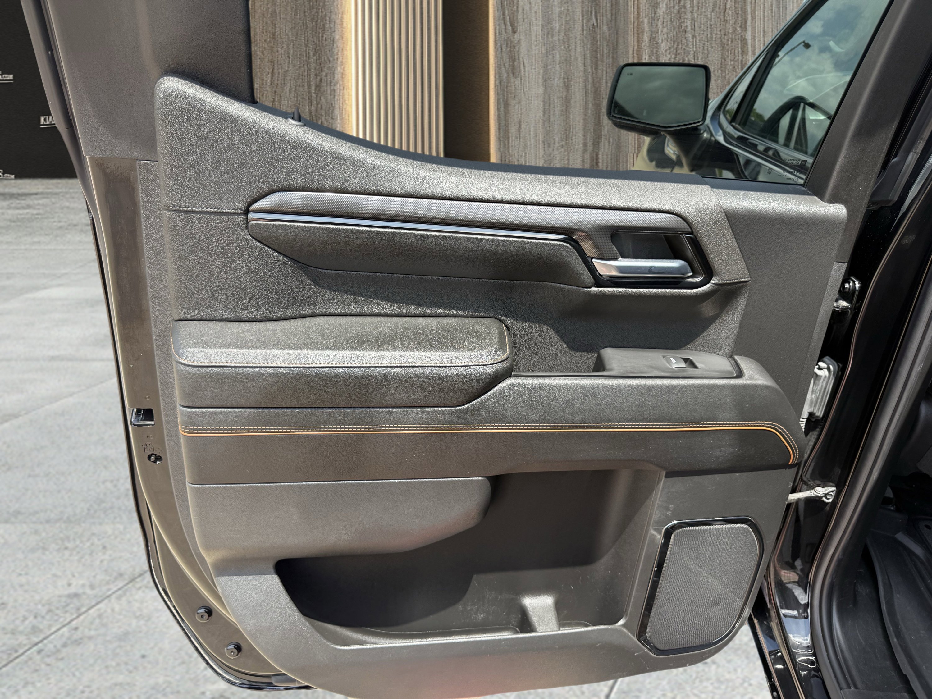 Used 2024 GMC Sierra 1500 AT4 image 33