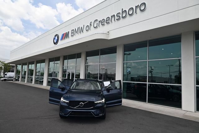 Used 2024 Volvo XC60 B5 Ultimate w/ Protection Package Premier AWD/4WD image 32