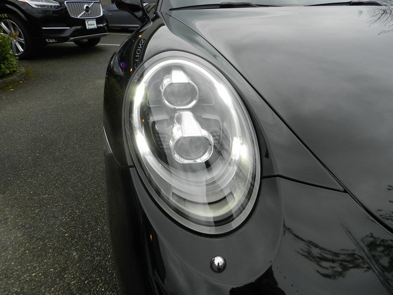 Used 2014 Porsche 911 Turbo S AWD/4WD image 13