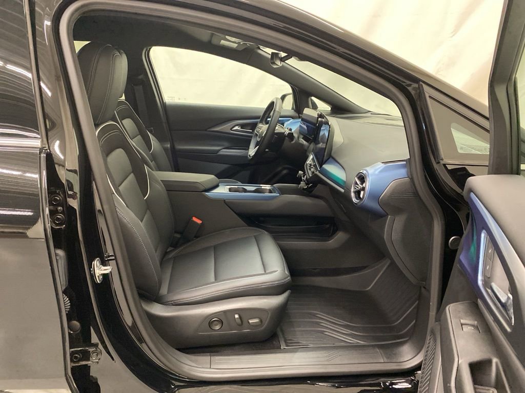 Used 2024 Chevrolet Equinox EV LT w/ Active Safety Package 3 image 15