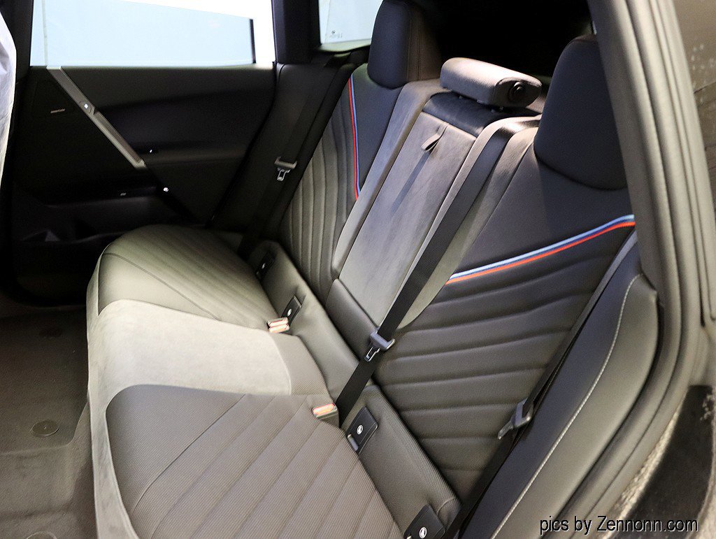 Used 2026 BMW iX xDrive60 image 27