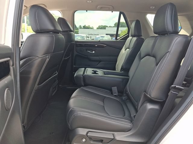 Used 2025 Honda Pilot EX-L image 17
