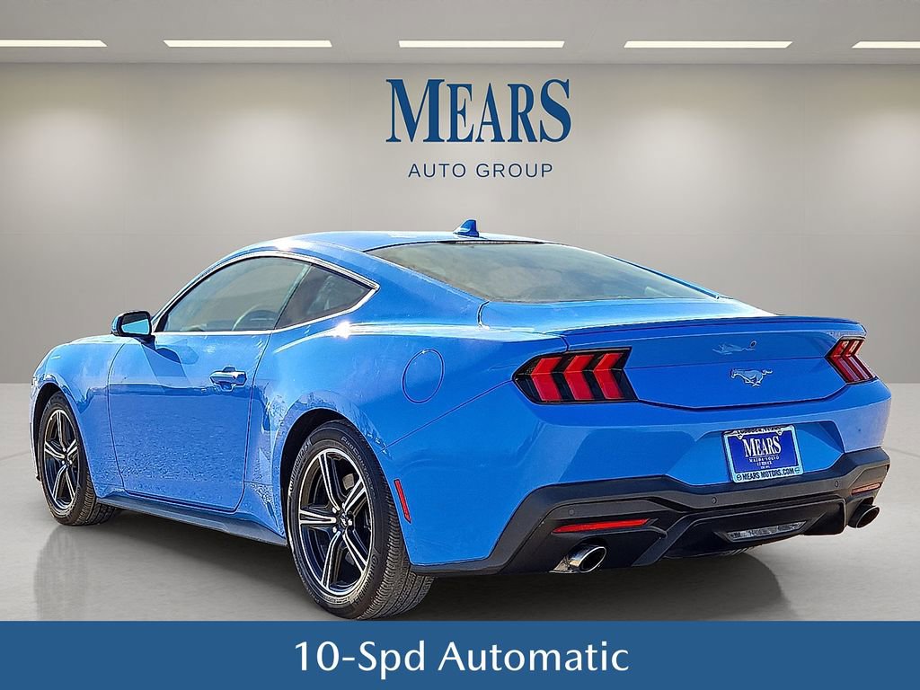 Used 2024 Ford Mustang Premium image 4