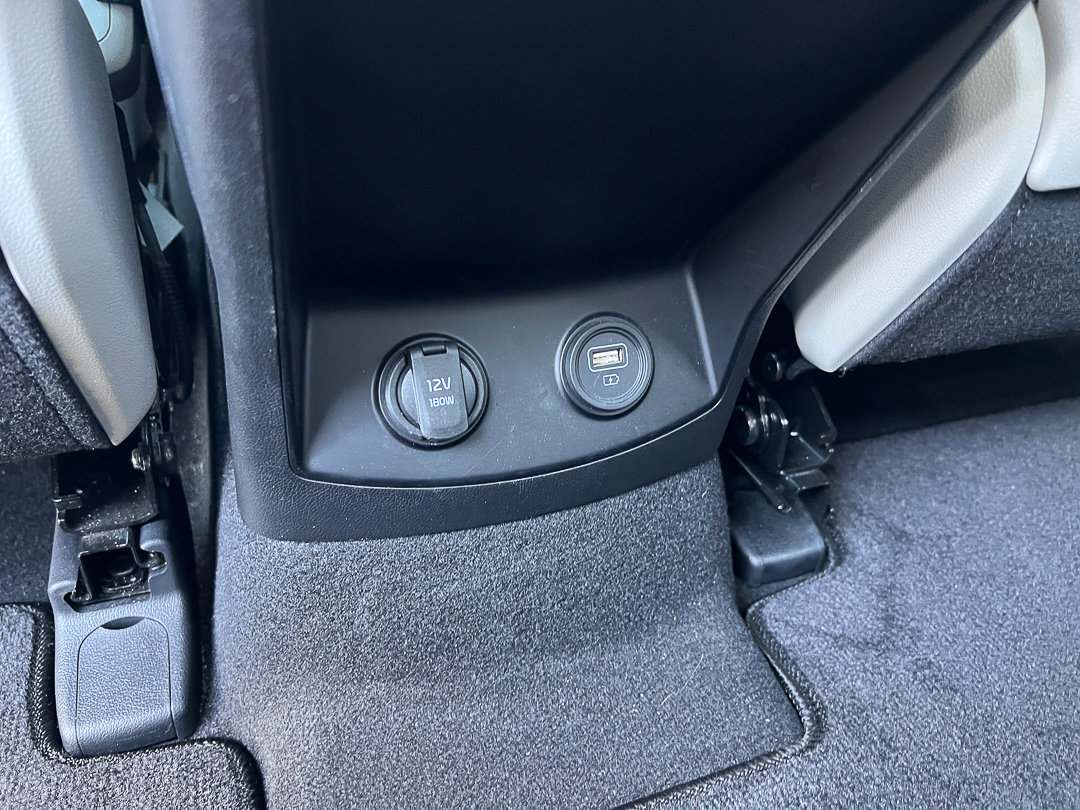 Used 2023 Kia Sorento EX AWD/4WD image 31