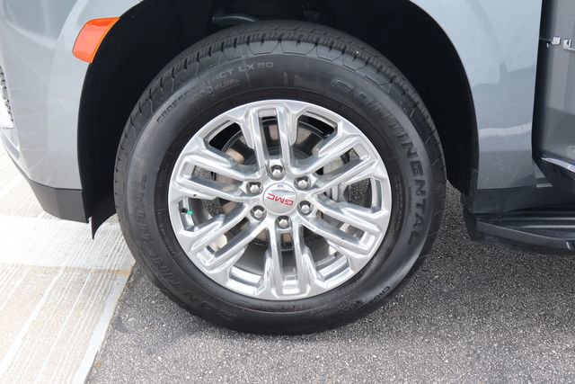 Used 2022 GMC Yukon SLT w/ SLT Luxury Package RWD image 11