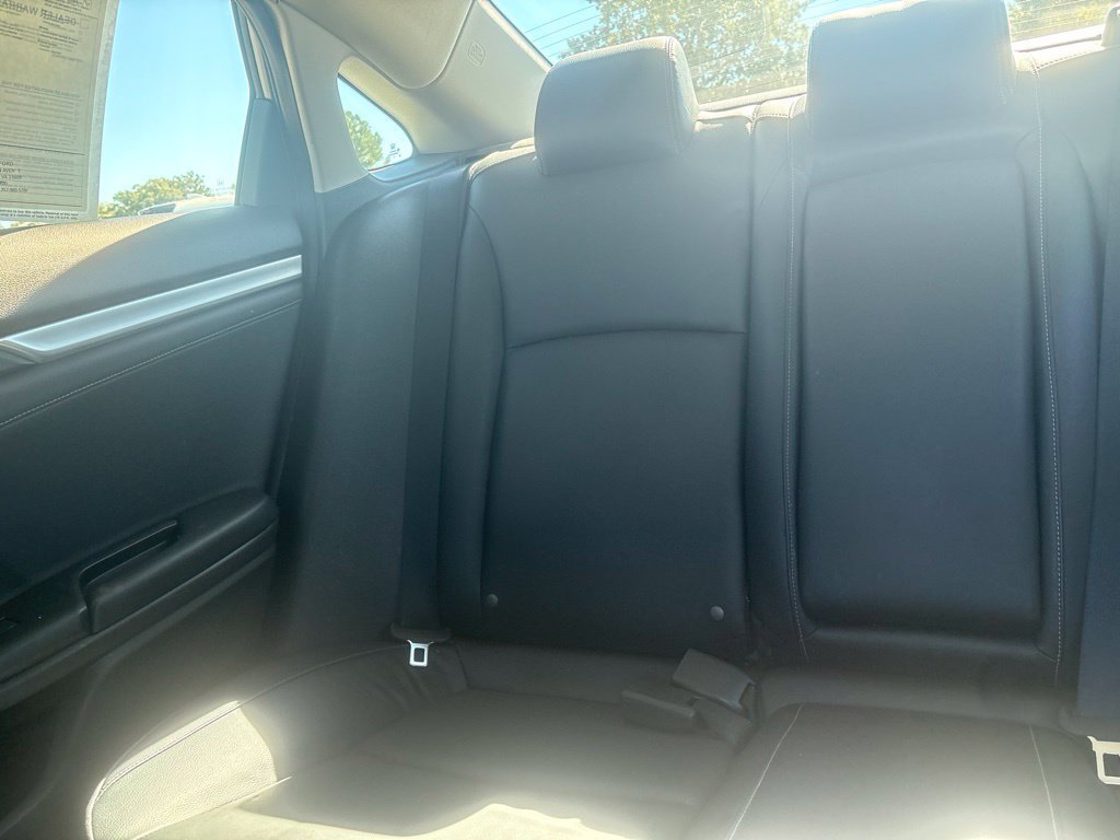 Used 2018 Honda Civic EX-L image 10
