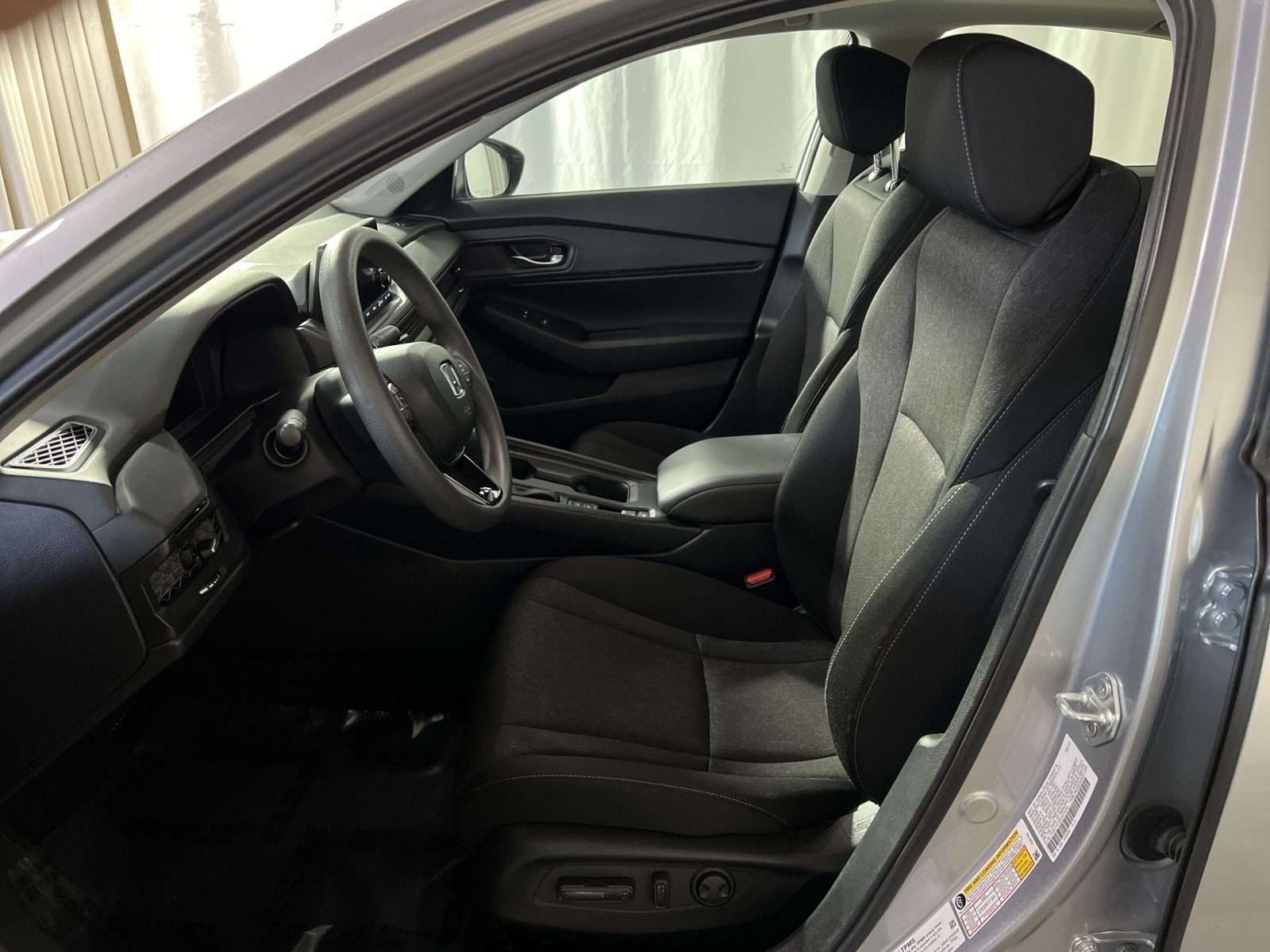 Used 2024 Honda Accord EX image 18