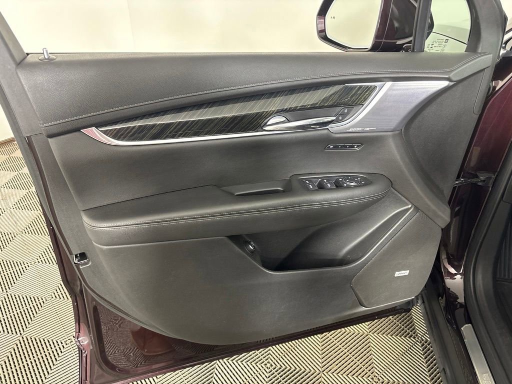 Used 2020 Cadillac XT6 Premium Luxury AWD/4WD image 14