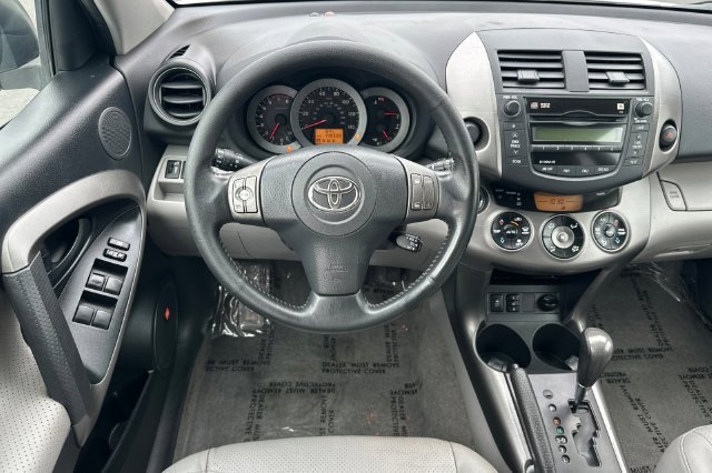 Used 2009 Toyota RAV4 Limited FWD image 16