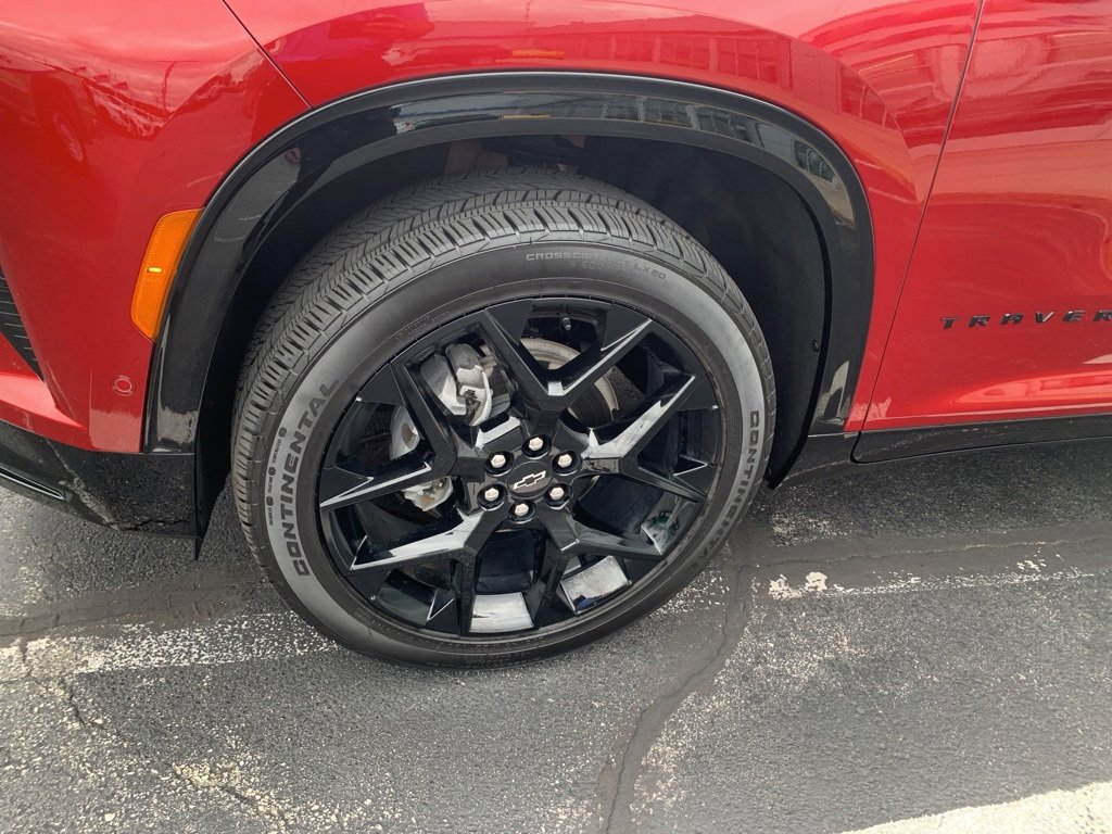 Used 2024 Chevrolet Traverse RS w/ LPO, Floor Liner Package image 9