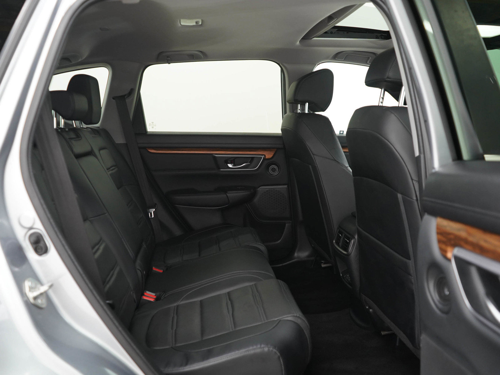 Used 2017 Honda CR-V Touring image 12