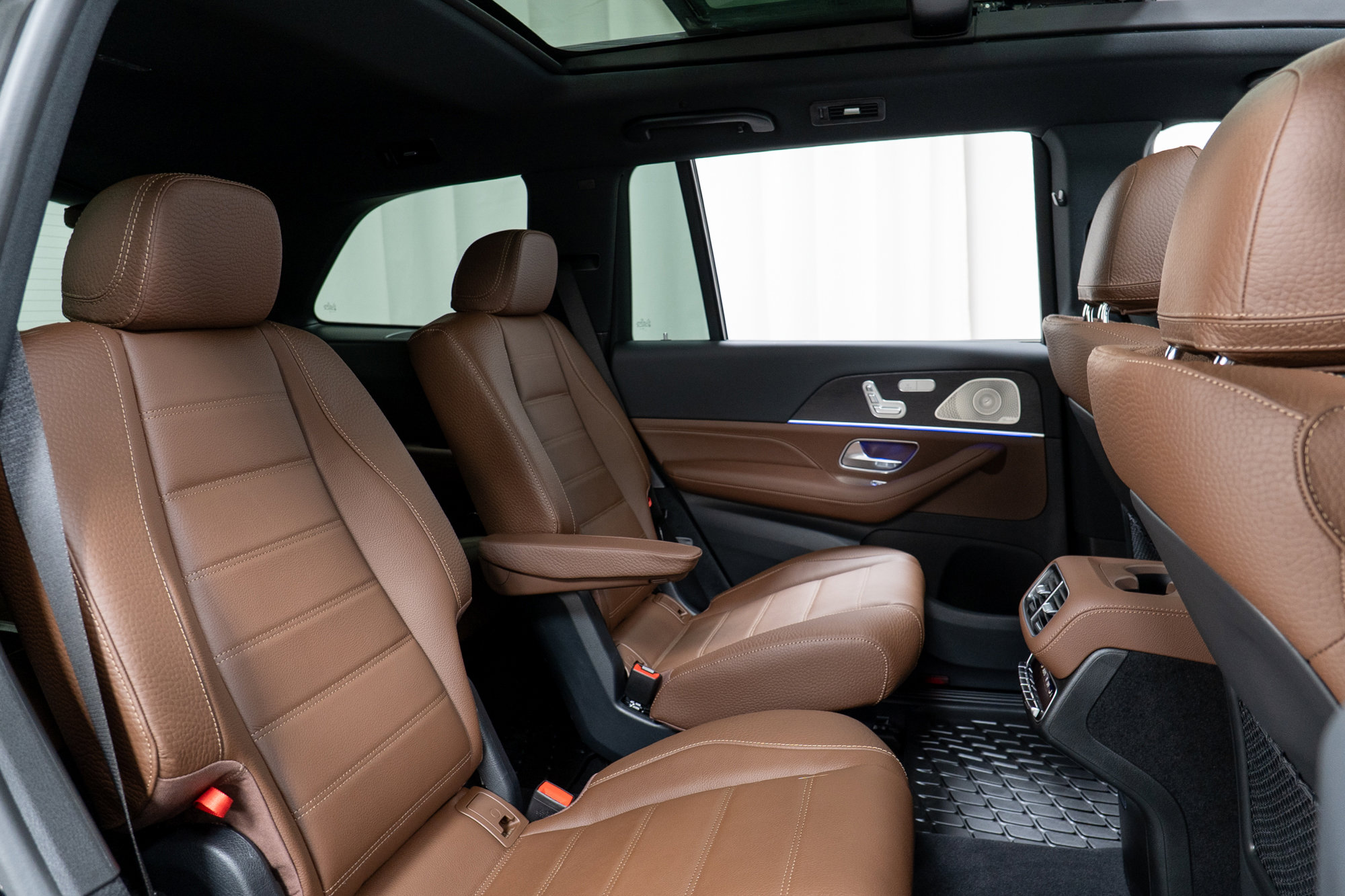 New 2026 Mercedes-Benz GLS 580 4MATIC image 23