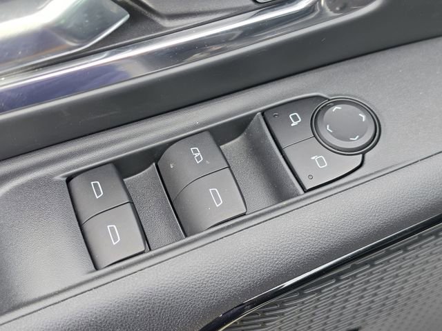 New 2026 Chevrolet Silverado EV LT image 18