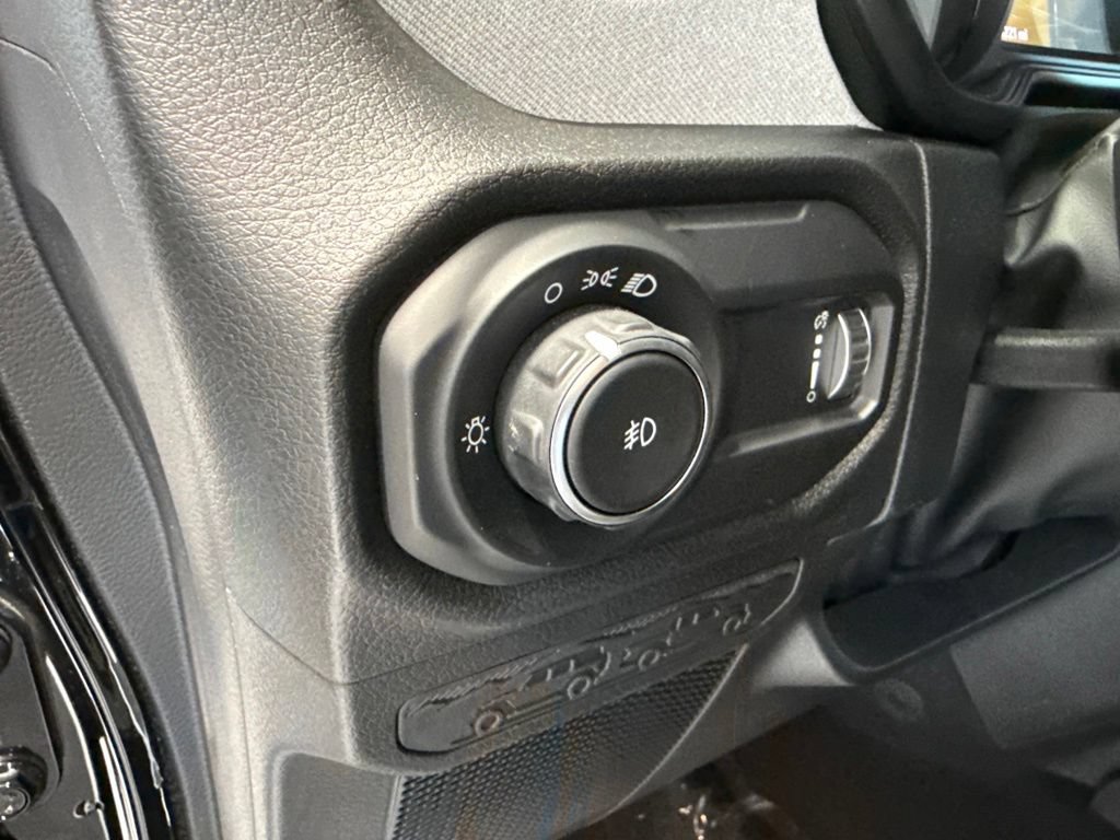 Used 2026 Jeep Wrangler Sport AWD/4WD image 19