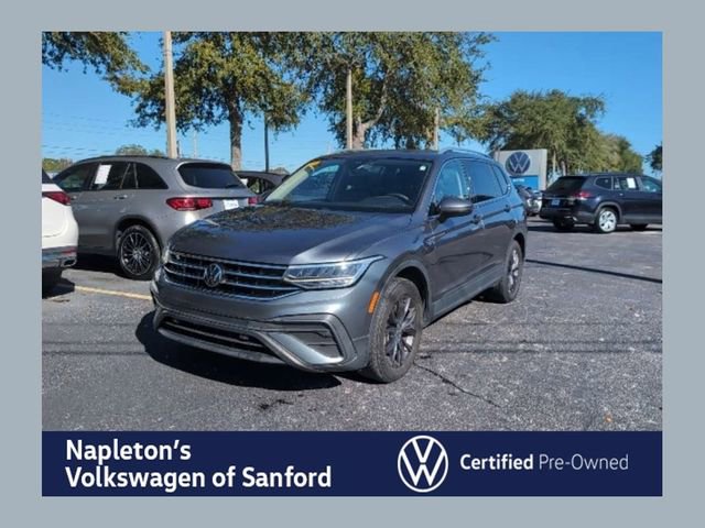 Used 2022 Volkswagen Tiguan SE w/ Panoramic Sunroof Package