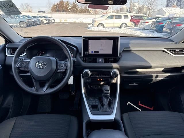 Used 2024 Toyota RAV4 LE image 12
