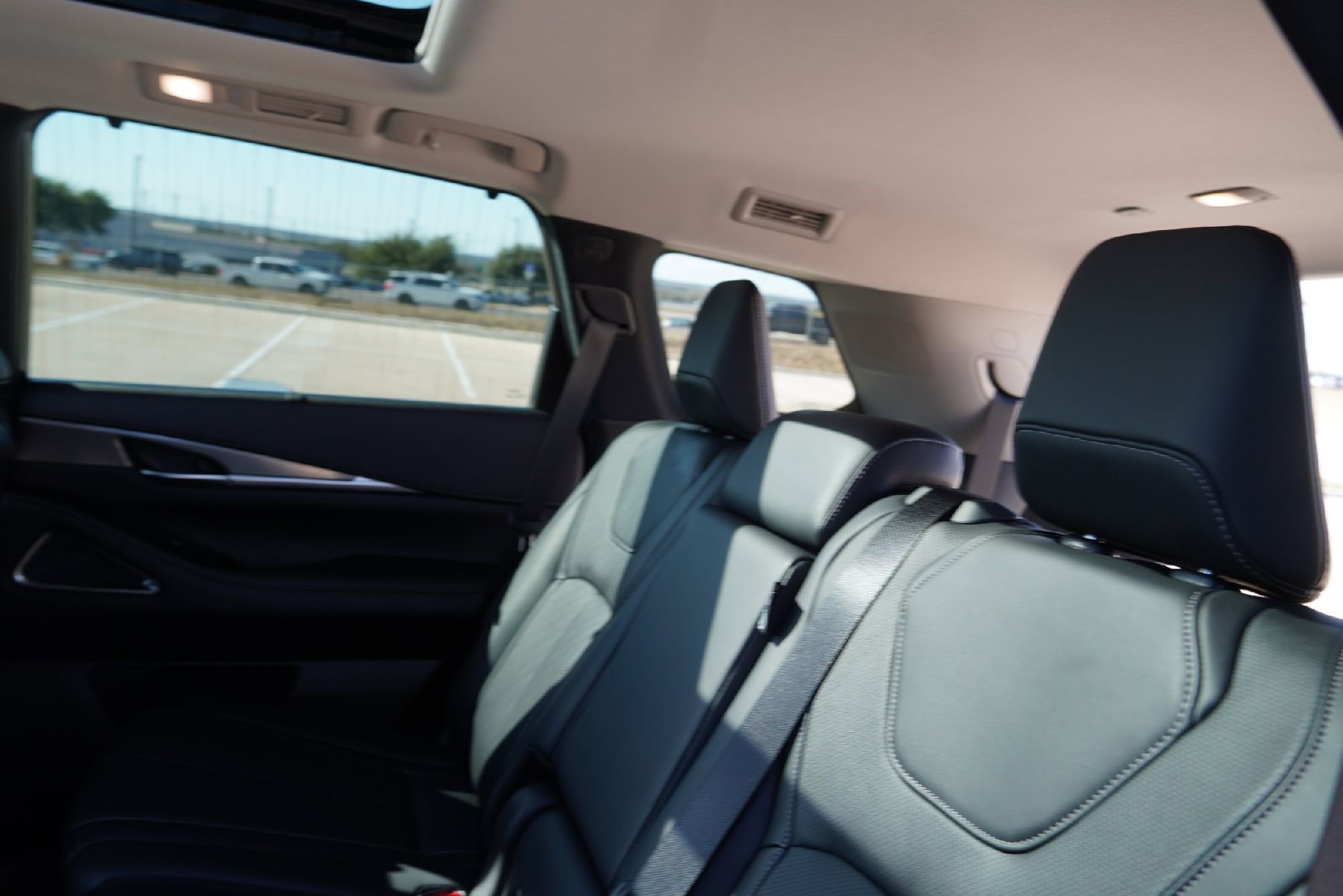 Certified 2025 INFINITI QX60 Luxe image 31