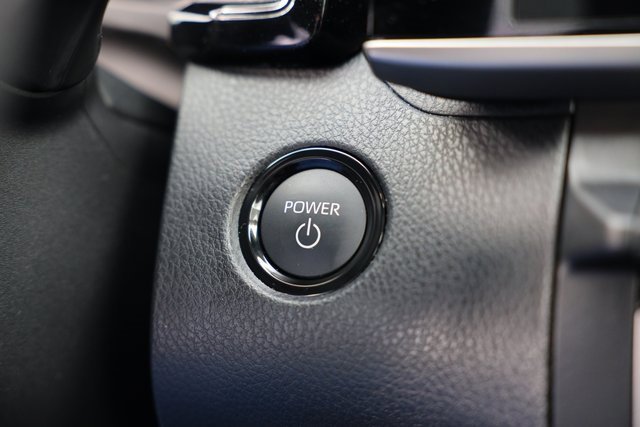 Used 2025 Toyota Camry XLE image 23