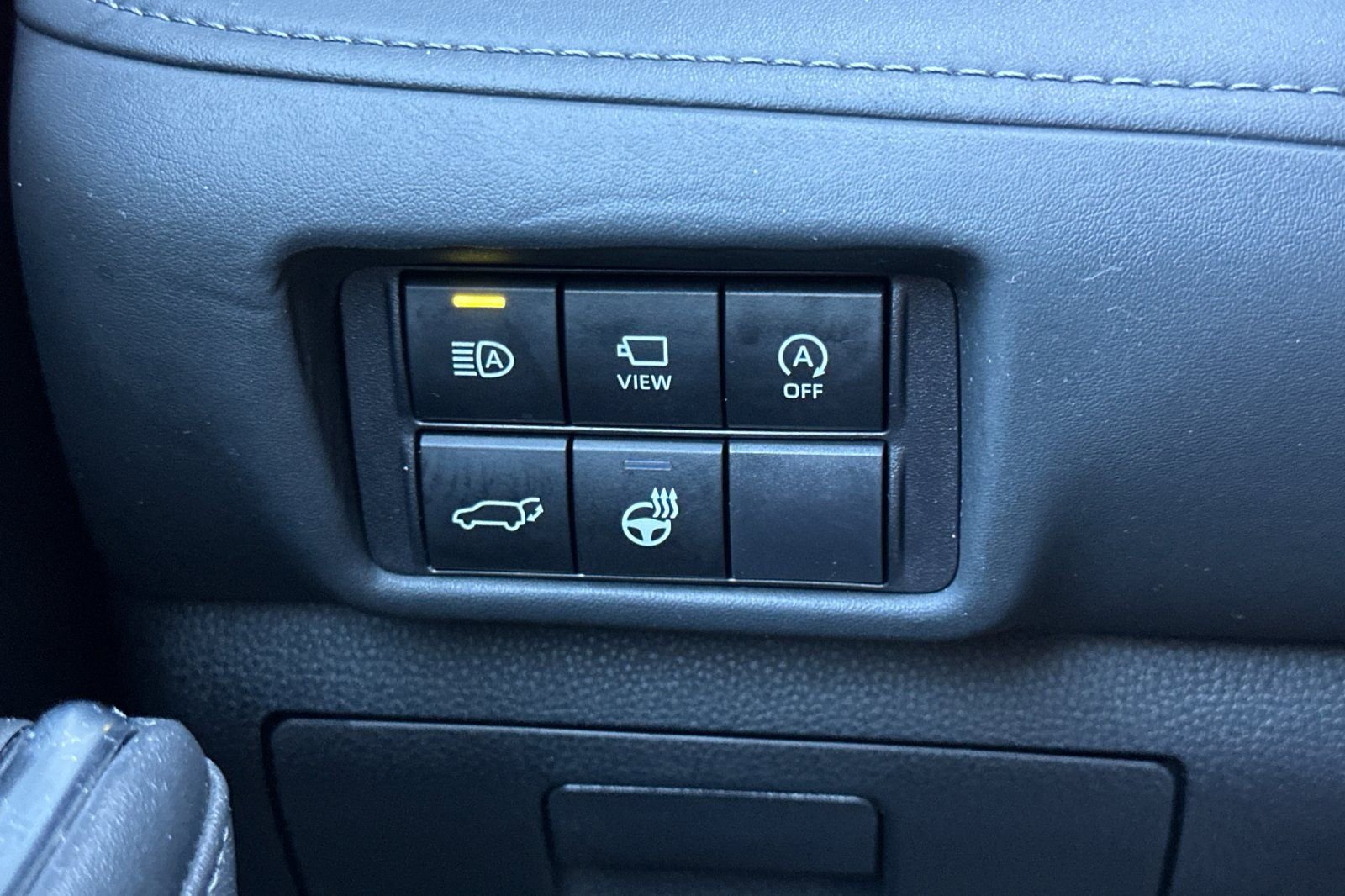 Used 2023 Toyota Highlander Limited AWD/4WD image 32