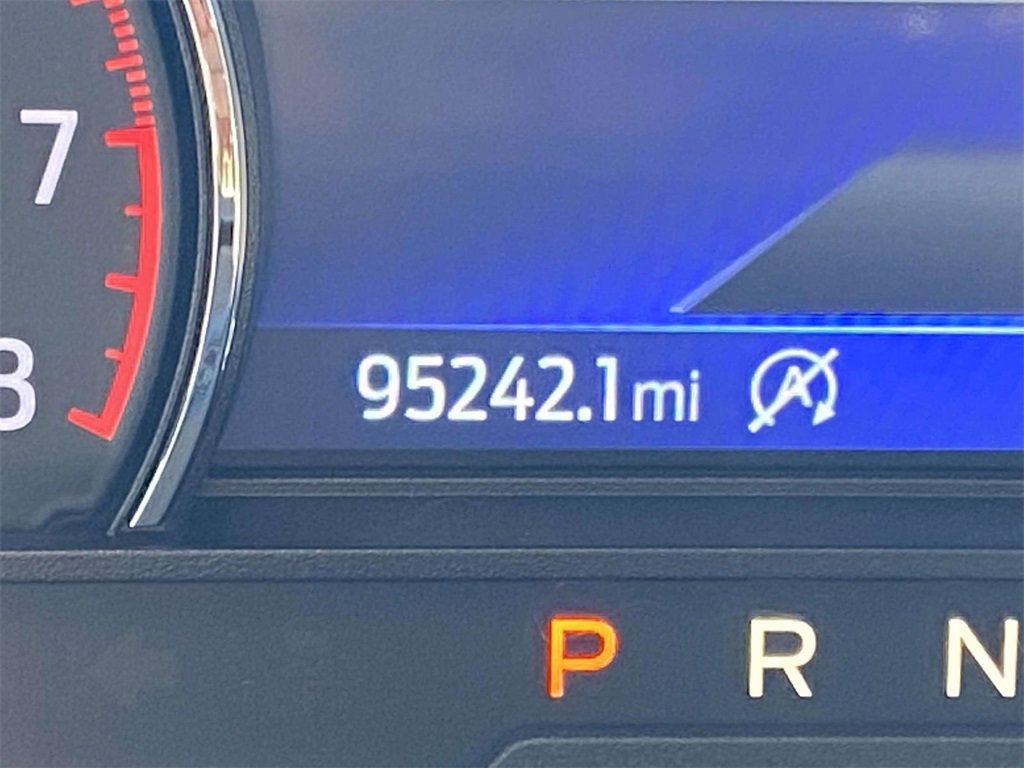 Used 2021 Ford Explorer XLT w/ Equipment Group 202A image 35