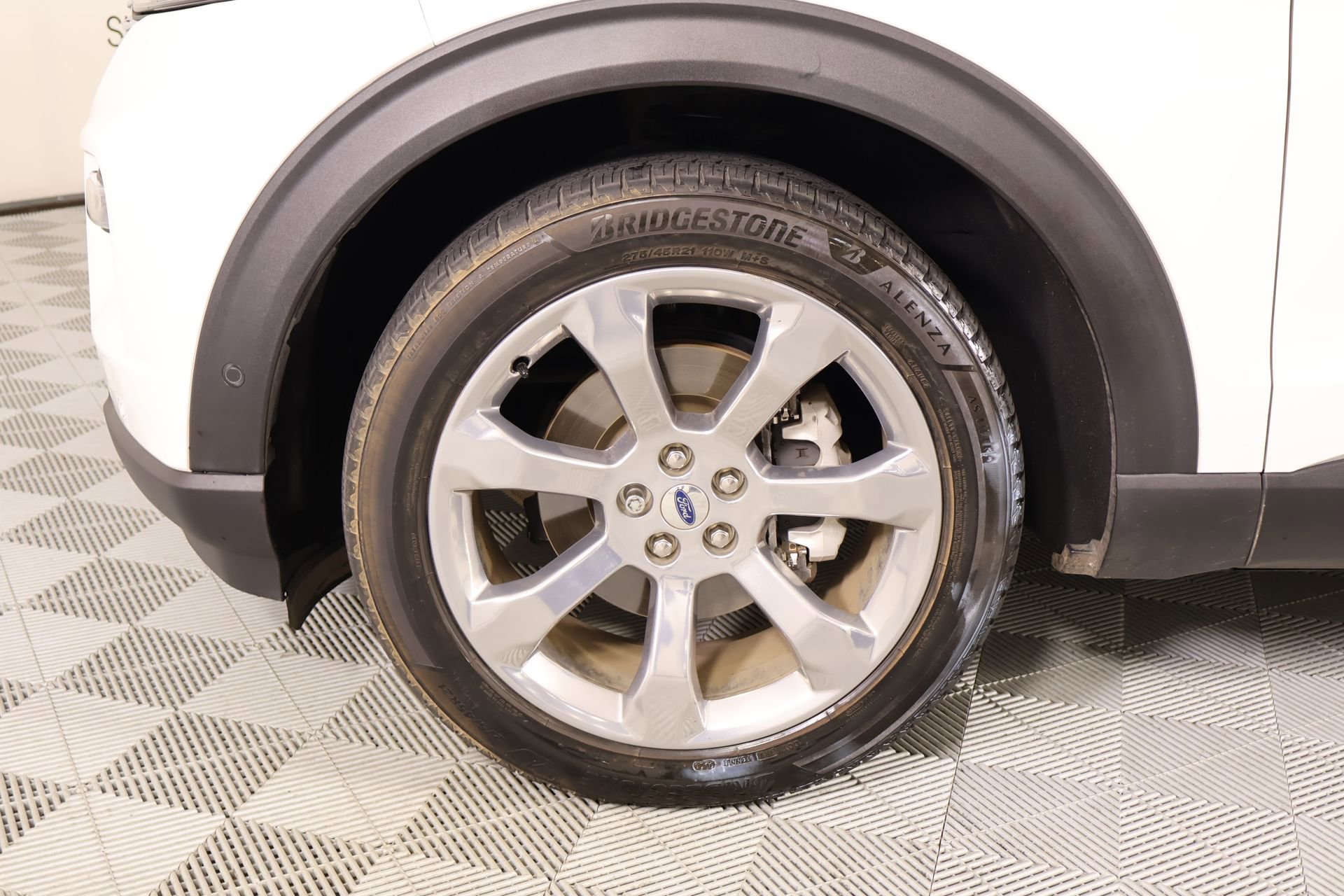 Used 2020 Ford Explorer Platinum w/ Premium Technology Package image 20