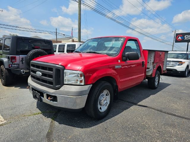 Used 2005 Ford F250 XL image 1